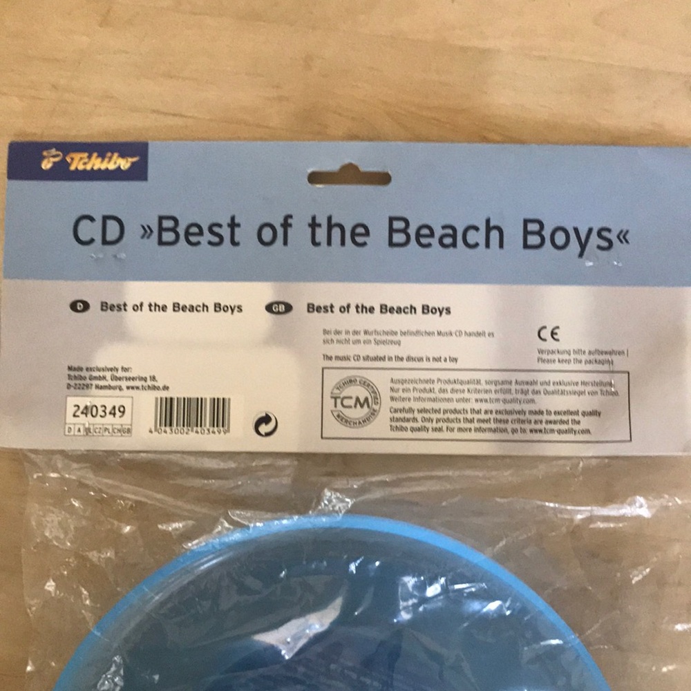 TCHIBO GERMAN ISSUED BEACH BOYS CD/FRISBEE - Picture 5 of 7